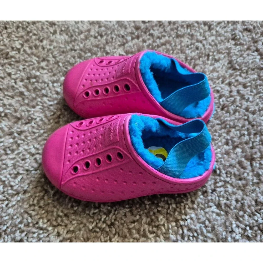Native toddler shoes size 5c excellent condition- pink